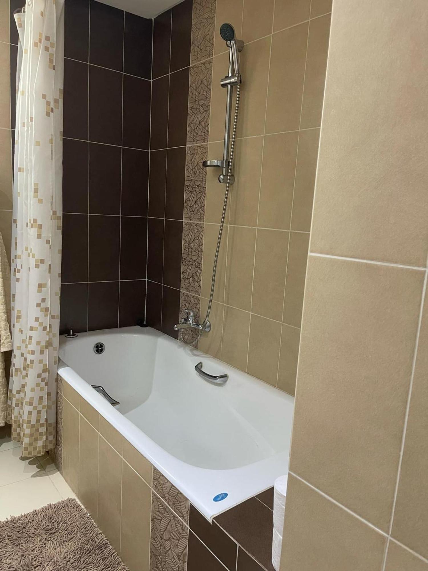 Le Parisien Tunis Hotell Exteriör bild